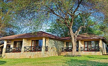 PLACES TO STAY IN TSAVO EAST