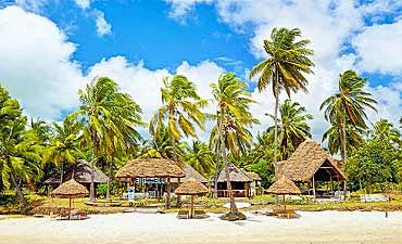 butiamabeachsmall1 BUTIAMA BEACH