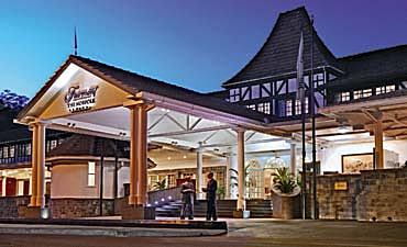 crowneplazahotelnairobismall1 FAIRMONT NORFOLK HOTEL