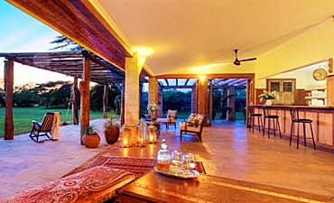 kirurumunairobilodgesmall1 HOGMEAD HOUSE