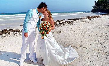 BEACH WEDDINGS IN KENYA