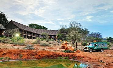 PLACES TO STAY IN TSAVO WEST