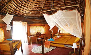 kilwasmall5 WHERE TO STAY IN KILWA