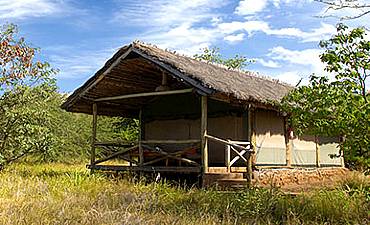 lake manyarawildlifecampsmall2 KIRURUMU MANYARA LODGE