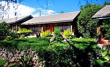 lake nakurusopalodgesmall1 LAKE NAKURU LODGE