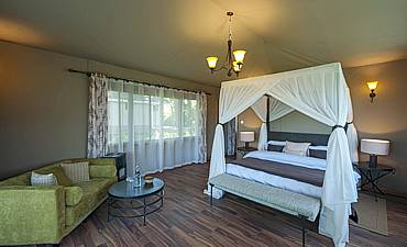 LION'S PAW CAMP - NGORONGORO SAFARI