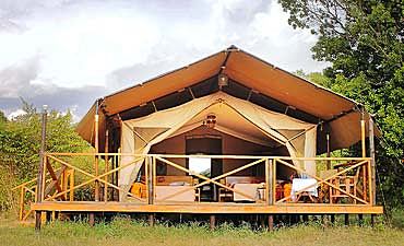 masai maragamewatcherscampsmall1 LOYK MARA CAMP