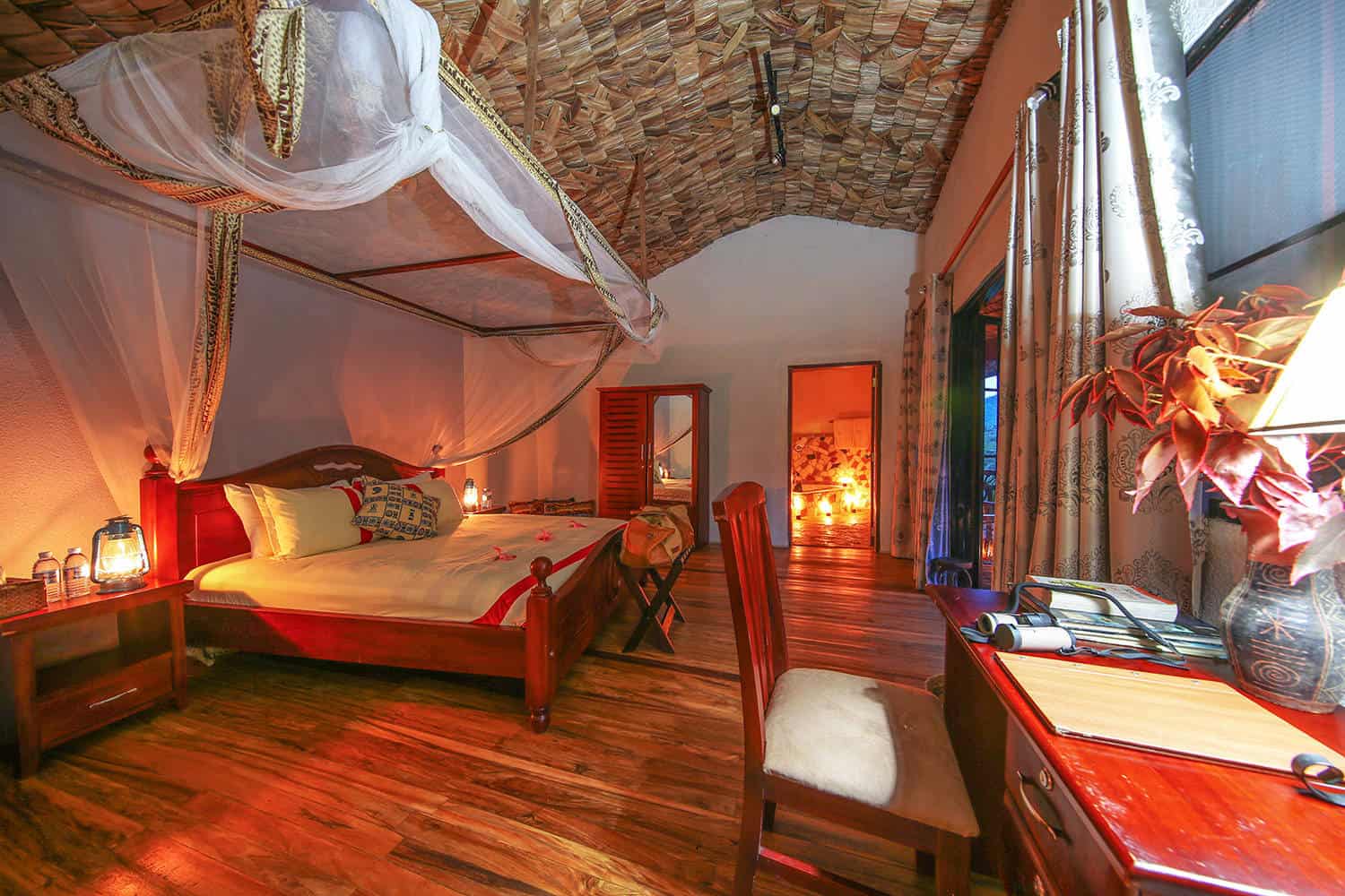 Mahogany Springs Accommodation Bwindi