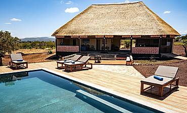 MANDHARI LODGE - LAKE MANYARA SAFARI