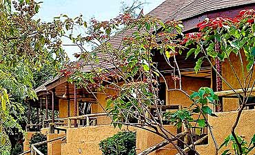 marasopalodgesmall1 MARA SOPA LODGE