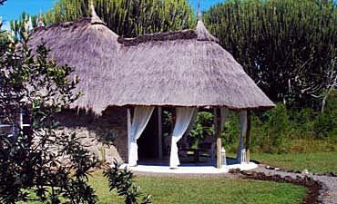 mbwehacampsmall1 MBWEHA CAMP