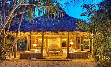 MNEMBA PRIVATE ISLAND LODGE