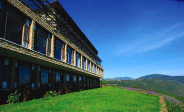 lemalaexplorerngorongorosmall1 NGORONGORO WILDLIFE LODGE