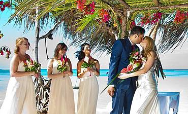 BEACH WEDDINGS IN TANZANIA