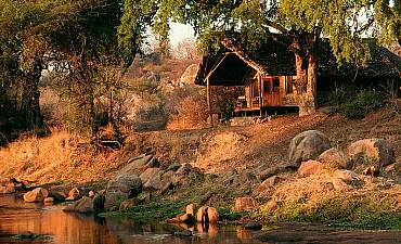 katumabushlodgesmall2 RUAHA RIVER LODGE