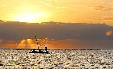 4 DAYS - RUBONDO ISLAND - LAKE VICTORIA & CHIMP ADVENTURE SAFARI