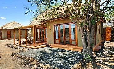 PLACES TO STAY IN TSAVO WEST