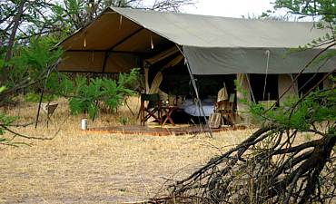 maweningacampsmall1 SIMIYU EXCLUSIVE MOBILE CAMP
