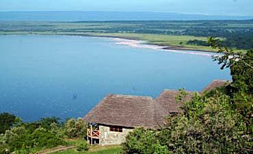 GUIDE ON LAKE ELEMENTAITA