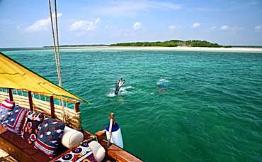 TOUR LAMU ATTRACTIONS