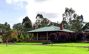 TLOMA LODGE