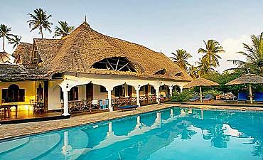 zanzibarretreathotelsmall1 ZANZIBAR RETREAT HOTEL